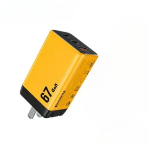 WP-U157 Super brzi Strujni GaN punjač, 3-porta USB (3.0 i 2 x 3.1 Tip C) 67W, zeleni